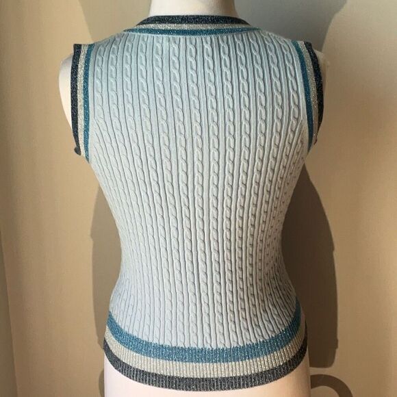 Brooks Brothers Cabled V Neck Sweater Vest with Sparkle Trim. Light Blue. XS. Pr - Picture 9 of 9